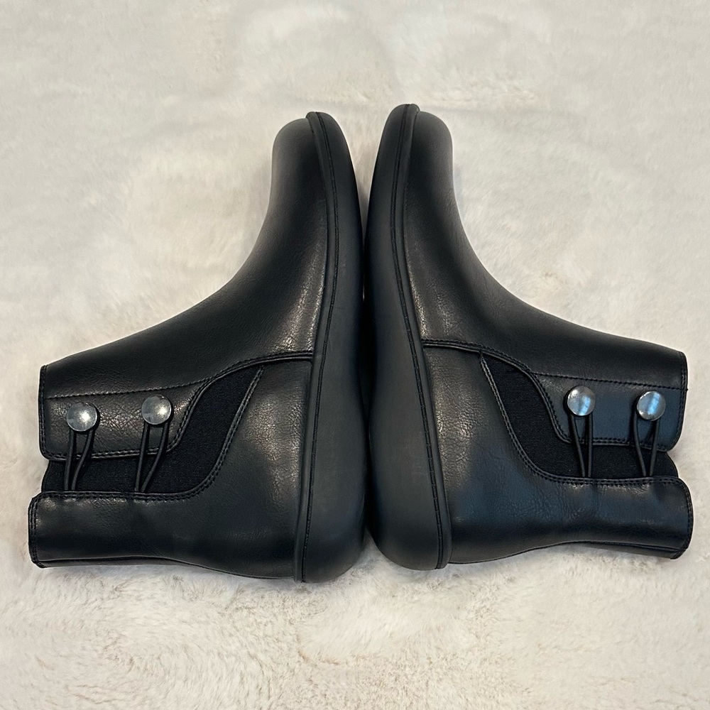 Flex Step Alison Women's Black Faux Leather Ankle Boots Side Zip - Picture 5 of 6